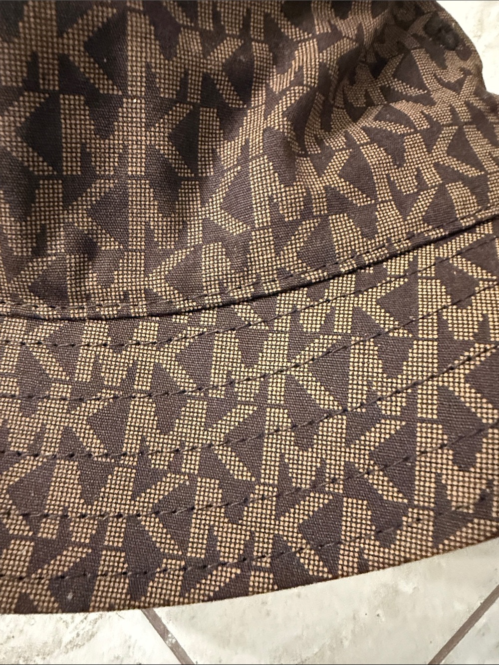 Michael Kors Brown Monogram Bucket Hat.. ladies size s/m.. nwt - Picture 6 of 6